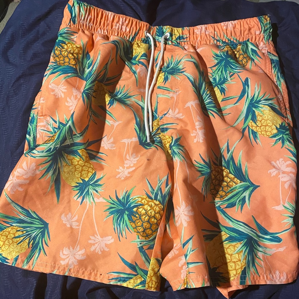 Men’s swim trunks